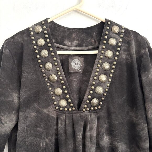 Double D Ranch Long Sleeve Gray Studded V-Neck Tunic Top Women’s Size Medium - Picture 2 of 10